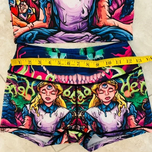 Alice in Wonderland Waz Shop Crop Top & Short Set Size Small Melty Alice Trippy - Picture 7 of 13